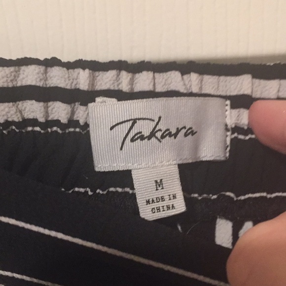 Palazzo pants. Trouser style pants. - Picture 2 of 2